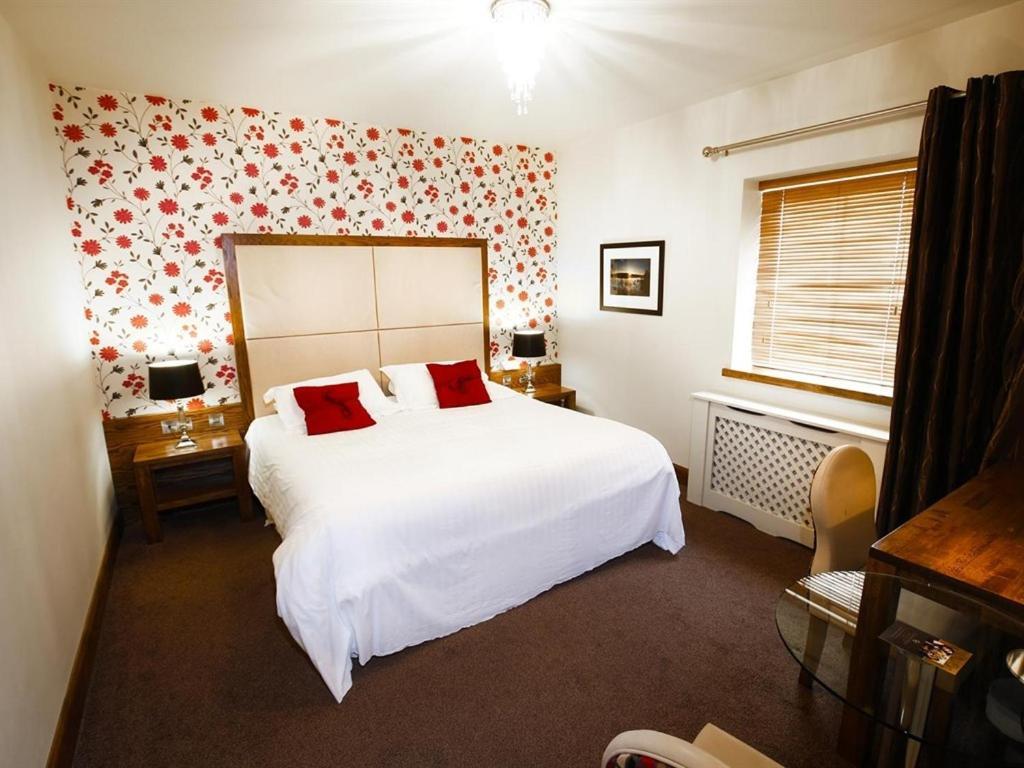 Customs House Country Inn Belcoo Exteriör bild
